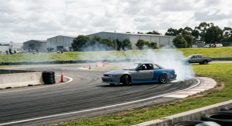 Stage drift et glisse voiture en Auvergne : Issoire, Charade, Bourgogne